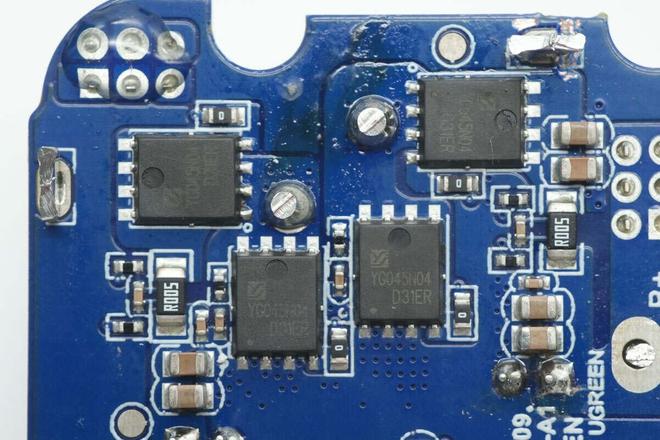 C方案绿联100W大功率快充移动电源拆解冰球突破内置智融科技SW6301 SO